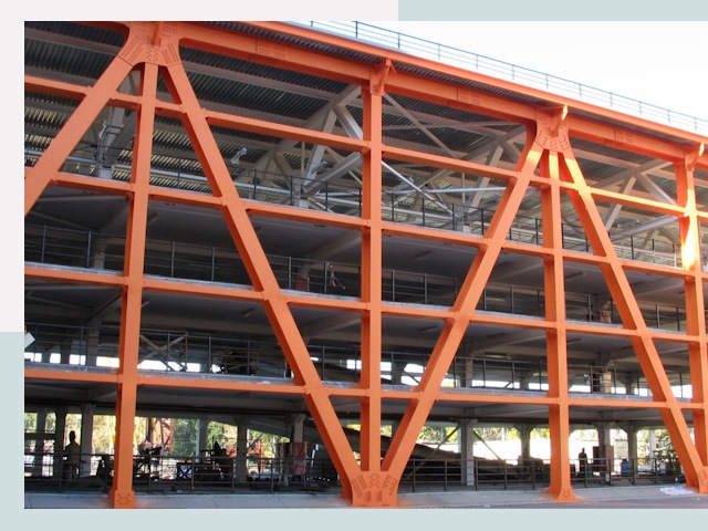 Многоуровневые паркинги в Черняховск от 629 руб.