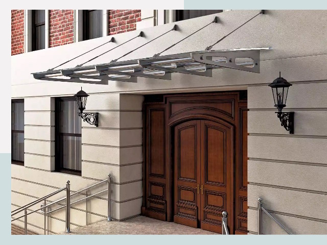 Металлические козырьки от 629 руб. в Черняховске